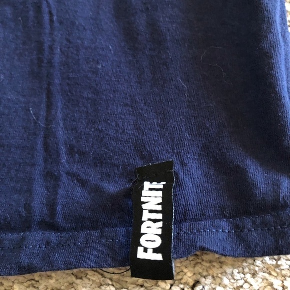 Fortnite navy blue short sleeve bus graphic tee in size XXL - Picture 3 of 4